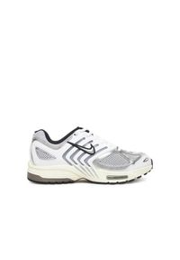 Nike Buty sportowe. Kolor: biały. Sport: fitness #1