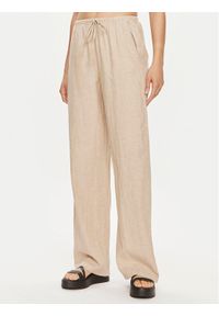 Gina Tricot Spodnie materiałowe 19770 Beżowy Regular Fit. Kolor: beżowy. Materiał: bawełna, len