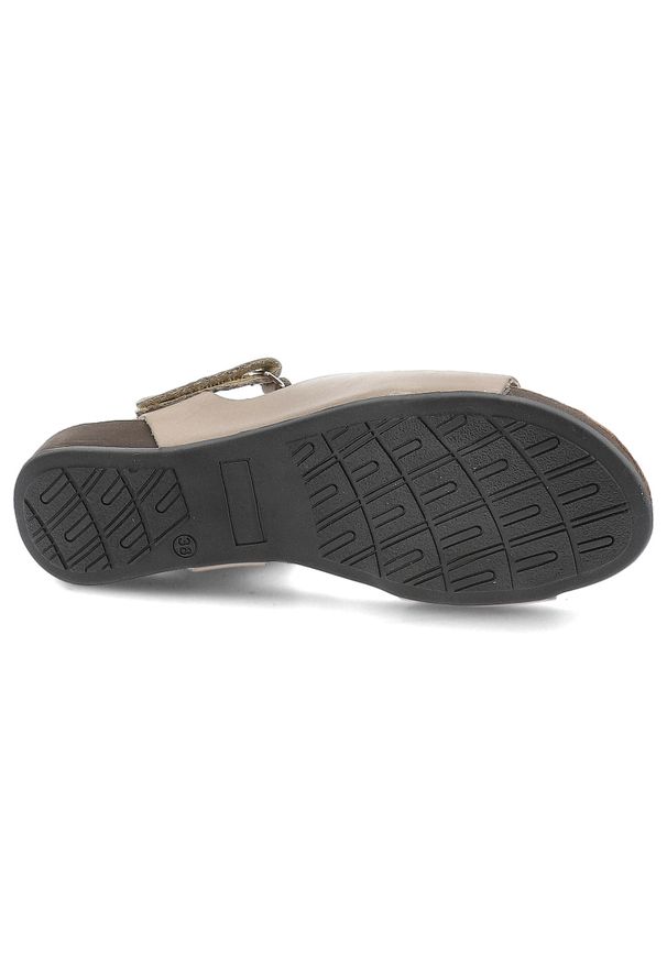 Szare Sandały Armodo Płaskie Obuwie Damskie. Okazja: na co dzień. Zapięcie: pasek. Kolor: szary. Materiał: skóra. Sezon: lato. Obcas: na płaskiej podeszwie. Styl: casual, elegancki, klasyczny