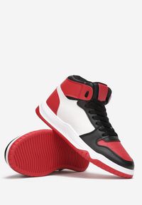 Born2be - Czarno-Czerwone Sneakersy Tryphaera. Wysokość cholewki: za kostkę. Kolor: czerwony. Materiał: jeans. Szerokość cholewki: normalna. Wzór: aplikacja. Obcas: na płaskiej podeszwie #2
