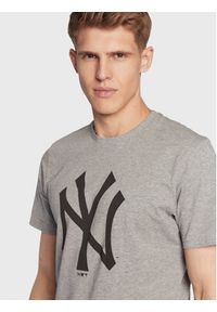 New Era T-Shirt New York Yankees MLB Team Logo 11863696 Szary Regular Fit. Kolor: szary. Materiał: bawełna #5