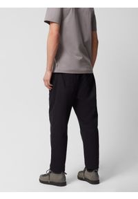 outhorn - Spodnie tkaninowe męskie Outhorn - czarne. Okazja: na co dzień. Kolor: czarny. Materiał: tkanina. Styl: casual #2