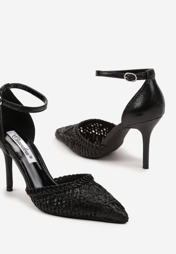 Renee - Czarne Sandały na Szpilce z Plecioną Cholewką Finlexia. Okazja: na co dzień. Zapięcie: sprzączka. Kolor: czarny. Materiał: jeans. Wzór: aplikacja. Obcas: na szpilce. Styl: elegancki, casual