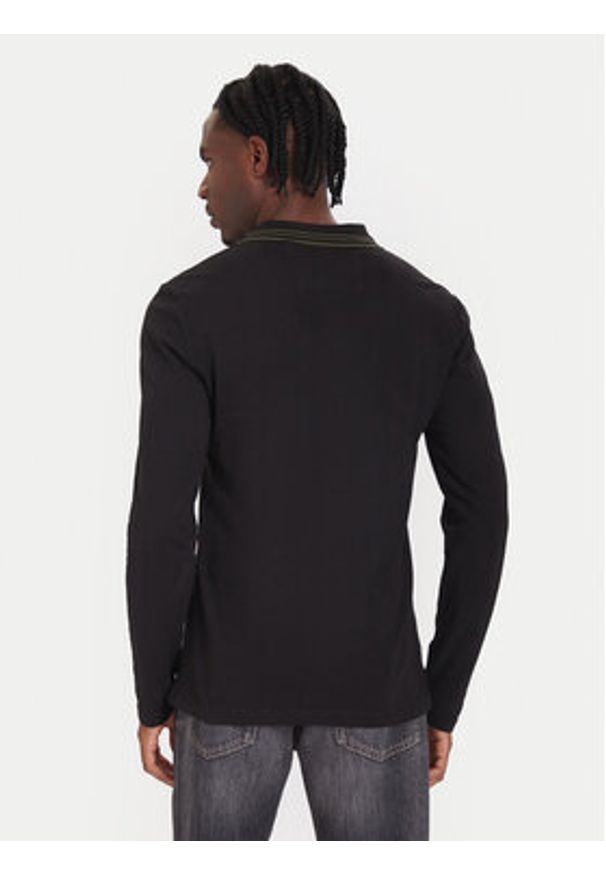 Guess Polo M5BP58 K7O64 Czarny Slim Fit. Typ kołnierza: polo. Kolor: czarny. Materiał: bawełna
