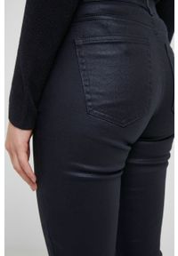 GAP Spodnie damskie kolor czarny dopasowane medium waist. Kolor: czarny. Materiał: materiał