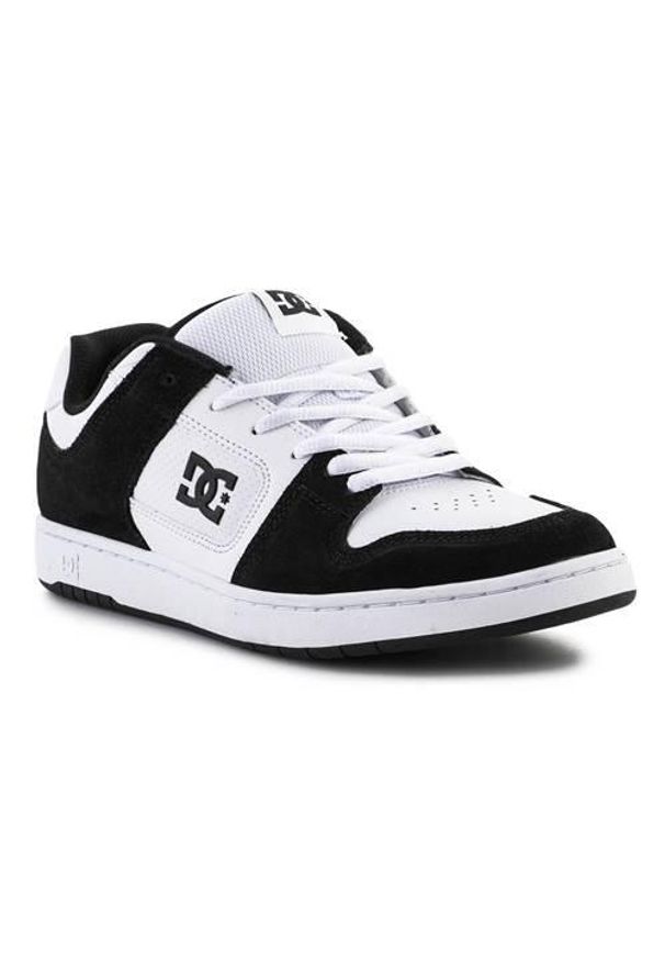 DC Shoes - Buty do chodzenia męskie DC Manteca 4. Zapięcie: sznurówki. Kolor: biały, czarny, wielokolorowy. Materiał: skóra, syntetyk, materiał. Szerokość cholewki: normalna. Sport: turystyka piesza