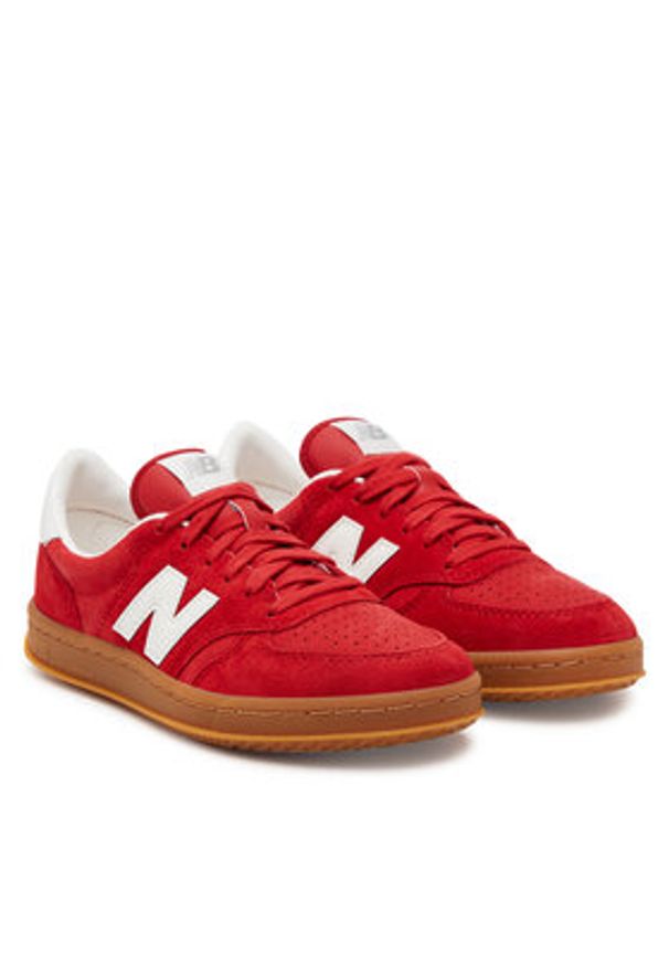 New Balance Sneakersy CT500FB Czerwony. Kolor: czerwony. Materiał: skóra, zamsz