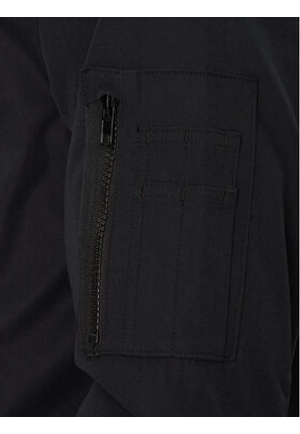 Blend Kurtka bomber 20717872 Czarny Regular Fit. Kolor: czarny. Materiał: syntetyk