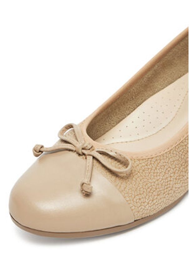 Go Soft Półbuty RST-GISEL-01 Beżowy. Kolor: beżowy. Materiał: zamsz, skóra