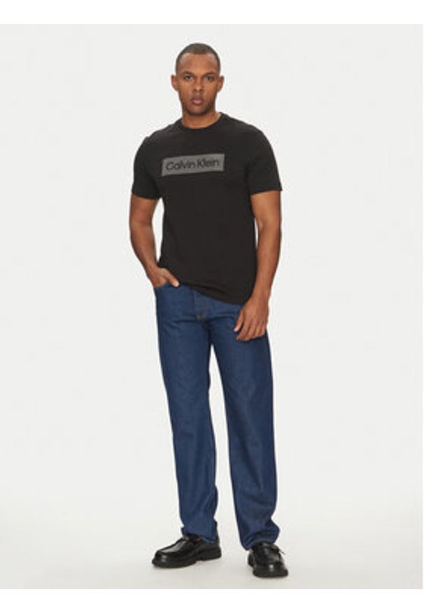 Calvin Klein T-Shirt K10K112491 Czarny Regular Fit. Kolor: czarny. Materiał: bawełna