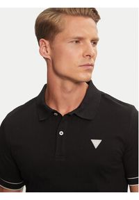 Guess Polo M4BP60 K7O64 Czarny Slim Fit. Typ kołnierza: polo. Kolor: czarny. Materiał: bawełna