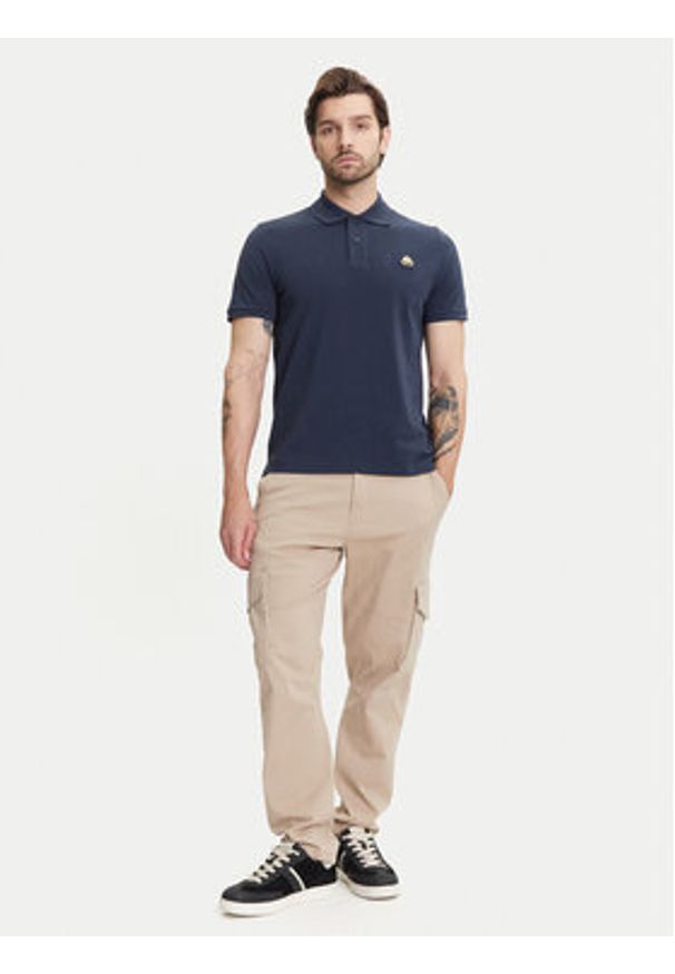 Moose Knuckles Polo Everett M34MT712G Granatowy Regular Fit. Typ kołnierza: polo. Kolor: niebieski. Materiał: bawełna