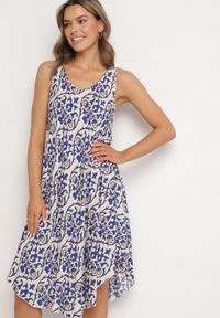 Born2be - Niebieska Bawełniana Sukienka Rozkloszowana w Abstrakcyjny Wzór Natiliana. Okazja: na co dzień. Kolor: niebieski. Materiał: bawełna. Sezon: lato. Styl: casual #1