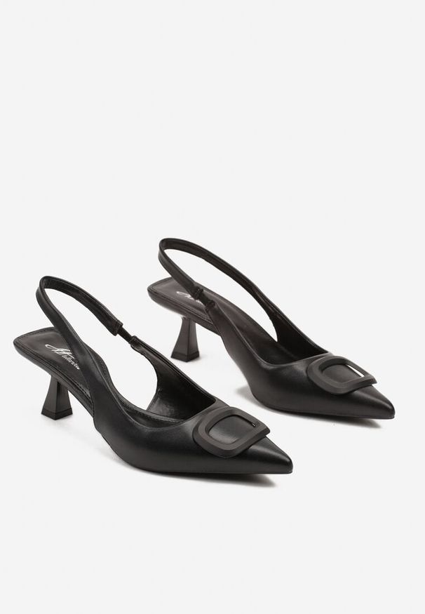 Renee - Czarne Sandały na Szpilce Kaczuszce Slingback z Geometryczną Aplikacją Melanoriel. Okazja: na co dzień. Nosek buta: otwarty. Zapięcie: pasek. Kolor: czarny. Wzór: aplikacja, geometria. Materiał: jeans. Sezon: lato, wiosna. Obcas: na szpilce. Styl: klasyczny, elegancki, casual