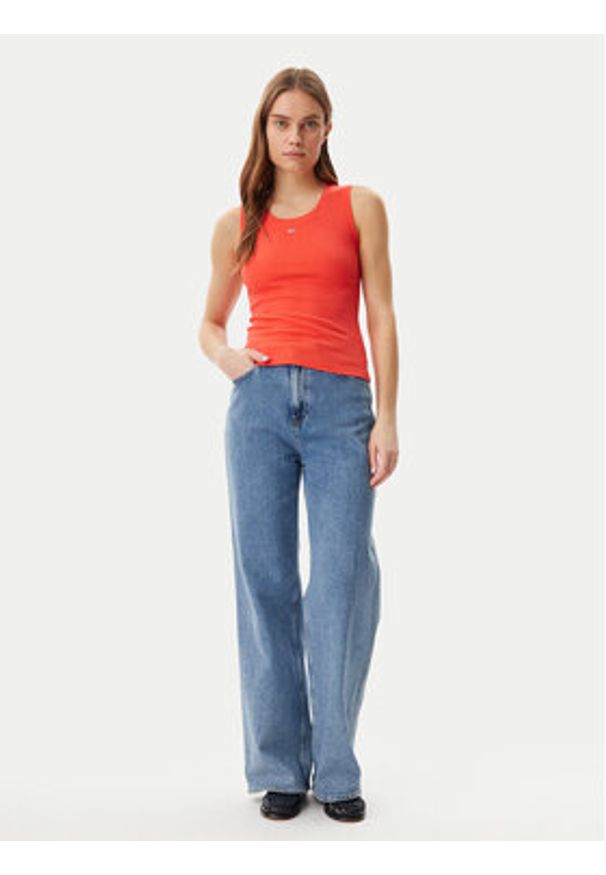 Tommy Jeans Top Essential DW0DW20673 Pomarańczowy Slim Fit. Kolor: pomarańczowy. Materiał: bawełna