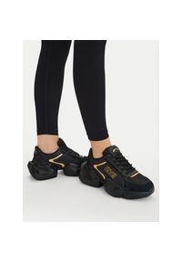 Sneakersy Versace Jeans Couture. Kolor: czarny #1