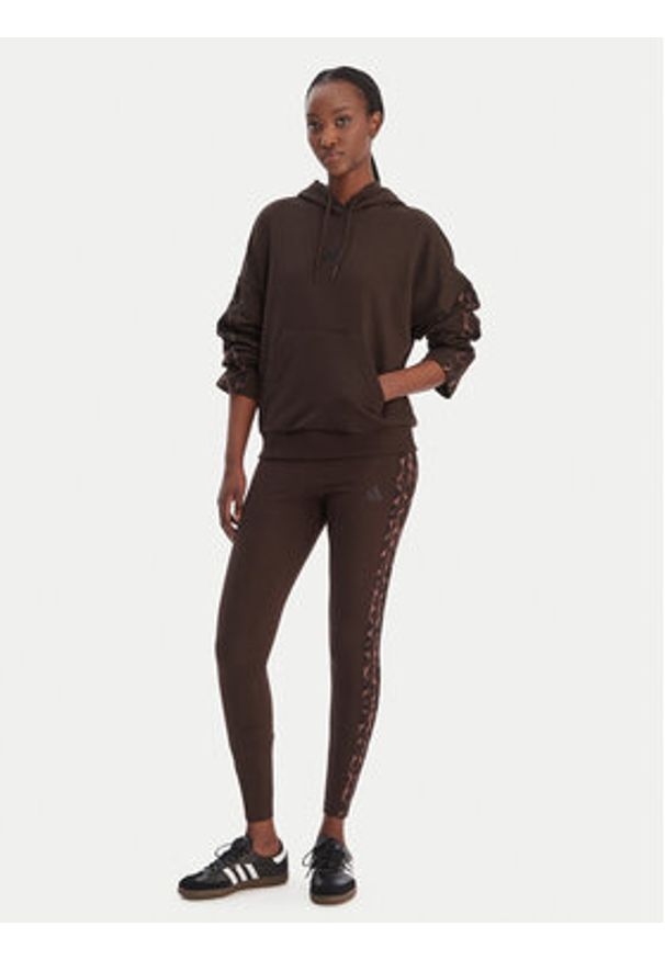 Adidas - adidas Bluza Seasonal Essentials Leopard Print KA4683 Brązowy Loose Fit. Kolor: brązowy. Materiał: bawełna. Wzór: nadruk