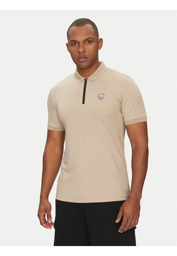 EA7 Emporio Armani Polo 8NPF13 PJRGZ U6155 Granatowy Regular Fit. Typ kołnierza: polo. Kolor: beżowy. Materiał: syntetyk