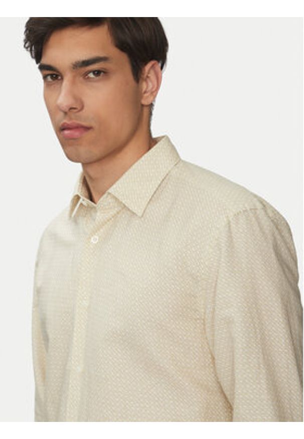 BOSS Koszula C-Hal 50539532 Biały Casual Fit. Okazja: na co dzień. Kolor: biały. Materiał: bawełna. Styl: casual