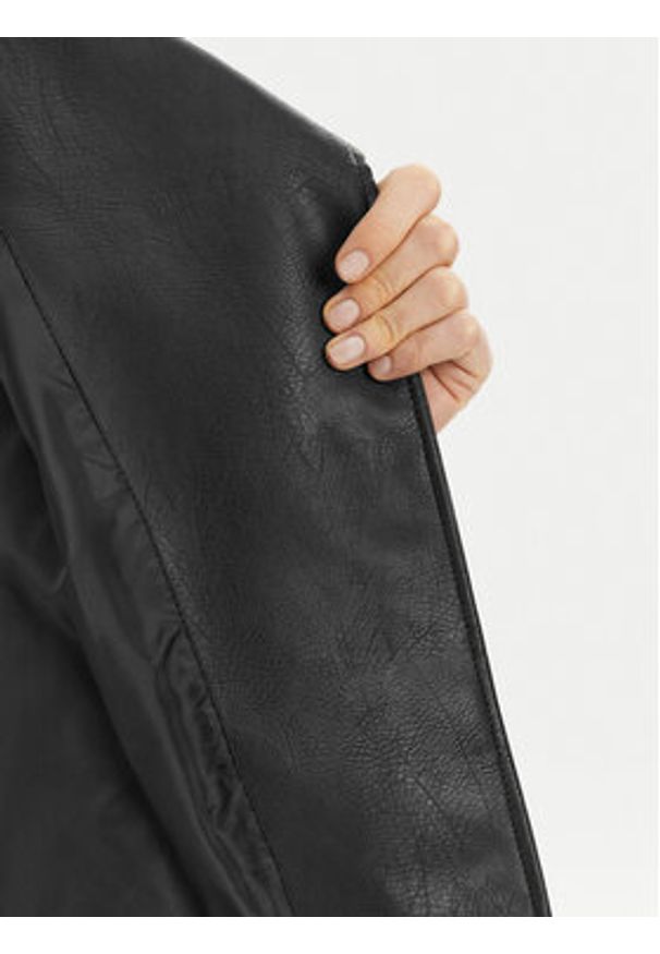 Noisy may - Noisy May Bezrękawnik Lina 27033196 Czarny Regular Fit. Kolor: czarny. Materiał: skóra. Długość rękawa: bez rękawów