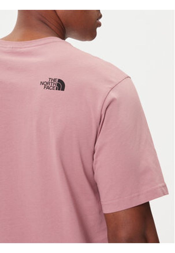 The North Face T-Shirt Dome Flower NF0A8EGX Różowy Relaxed Fit. Kolor: różowy. Materiał: bawełna