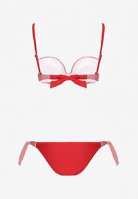Born2be - Czerwone Dwuczęściowe Bikini z Marszczeniami i Ozdobnym Przeszyciem Folles. Kolor: czerwony. Materiał: tkanina. Wzór: gładki, paski