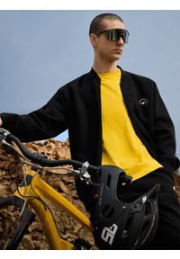 4f - 4F Bluza bomberka regular męska - czarna XXL. Okazja: na co dzień. Kolor: czarny. Materiał: materiał, bawełna, dzianina. Styl: sportowy, casual #2