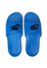 Klapki Nike Victori One CN9675 400 niebieskie. Okazja: na plażę. Kolor: niebieski. Materiał: materiał, syntetyk #4