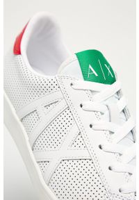 Armani Exchange - Buty. Nosek buta: okrągły. Zapięcie: sznurówki. Kolor: biały. Materiał: syntetyk, materiał, skóra ekologiczna, guma. Szerokość cholewki: normalna #3