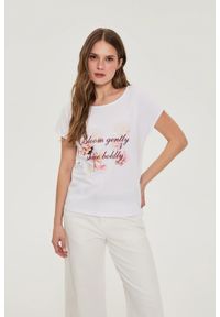 MOODO - Bawełniana bluzka z nadrukiem biała. Kolor: biały. Materiał: bawełna. Wzór: nadruk #1