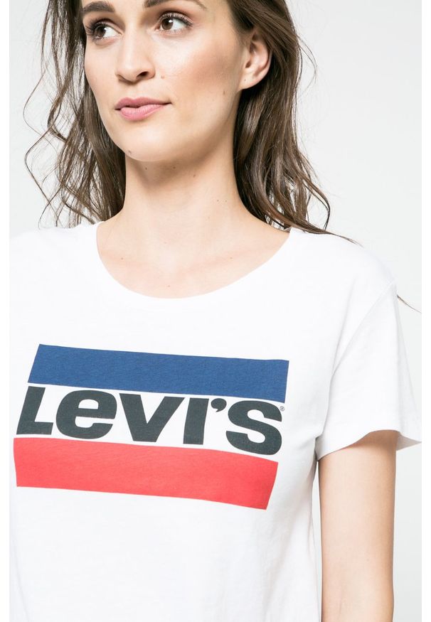 Levi's® - Levi's - Top The Perfect Tee Sportswear. Okazja: na co dzień, na spotkanie biznesowe. Kolor: biały. Materiał: dzianina. Wzór: nadruk. Styl: biznesowy, casual