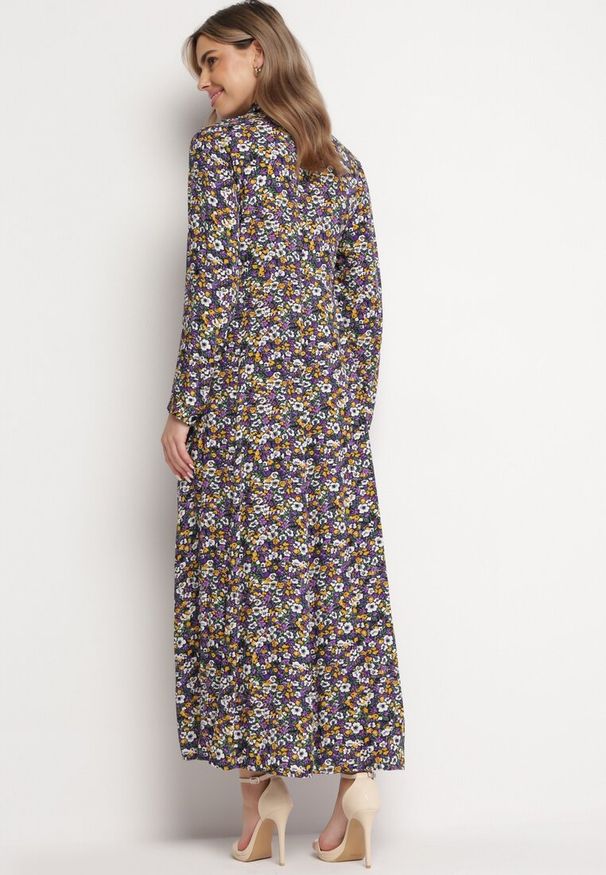 Born2be - Fioletowa Sukienka Sereileh. Kolor: fioletowy. Długość rękawa: długi rękaw. Wzór: kolorowy, kwiaty. Typ sukienki: koszulowe. Długość: maxi