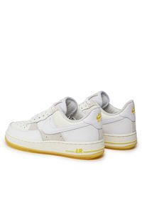Nike Sneakersy Air Force 1 '07 Low FQ0709 100 Biały. Kolor: biały. Materiał: skóra. Model: Nike Air Force #1