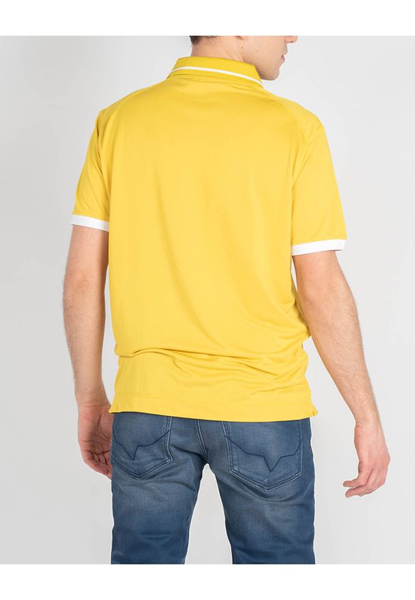 Invicta Koszulka Polo | 4452253 / U | Mężczyzna | Żółty. Okazja: na co dzień. Typ kołnierza: polo. Kolor: żółty. Materiał: poliester. Długość rękawa: krótki rękaw. Wzór: aplikacja. Styl: klasyczny, casual