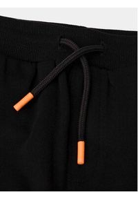 COCCODRILLO - Coccodrillo Spodnie dresowe WC4120108NAJ Czarny Regular Fit. Kolor: czarny. Materiał: bawełna #4