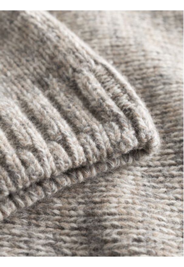 JOOP! Sweter 17 JK-26Vadino 30043451 Beżowy Modern Fit. Kolor: beżowy. Materiał: wełna