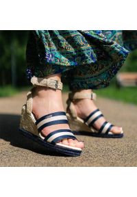 Big-Star - Beżowe Sandały Big Star Stylowe Espadryle Damskie. Kolor: beżowy. Materiał: materiał. Szerokość cholewki: normalna. Wzór: aplikacja. Styl: elegancki
