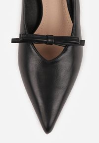 Renee - Czarne Czółenka na Szpilce Vices z Kokardą i Wkładką ze Skóry Naturalnej Rilanisse. Okazja: na co dzień, na spotkanie biznesowe. Kolor: czarny. Materiał: skóra. Obcas: na szpilce. Styl: casual, biznesowy, elegancki, klasyczny #6