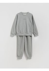 Reserved - Komplet oversize - jasnoszary. Kolor: szary. Materiał: dzianina, bawełna