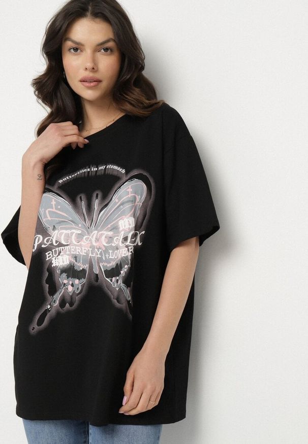 Born2be - Czarny T-shirt Oversize z Bawełny z Nadrukiem z Motylem Nonatira. Okazja: na spacer. Kolor: czarny. Materiał: bawełna. Wzór: nadruk. Styl: elegancki, klasyczny