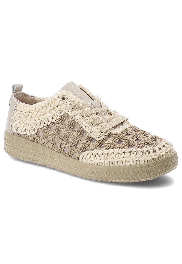 Półbuty damskie S.Barski, cholewka połączenie materiału tekstylnego i koronki wiązanie klasyczne perforowane panele niski fason zaokrąglony nosek, be. Okazja: na co dzień. Zapięcie: sznurówki. Kolor: beżowy. Materiał: materiał, koronka. Szerokość cholewki: normalna. Wzór: koronka. Sezon: wiosna, lato. Styl: klasyczny