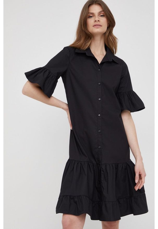 XT Studio sukienka bawełniana kolor czarny mini rozkloszowana. Kolor: czarny. Materiał: bawełna. Długość rękawa: krótki rękaw. Typ sukienki: rozkloszowane. Długość: mini