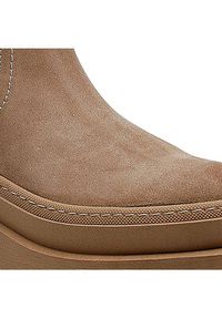 Badura Sztyblety 8118-02 Beżowy. Kolor: beżowy. Materiał: skóra #5