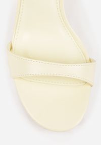 Renee - Żółte Sandały na Szpilce z Wyciętą Cholewką Metiotai. Zapięcie: sprzączka. Kolor: żółty. Wzór: kwiaty. Obcas: na szpilce. Styl: elegancki #6