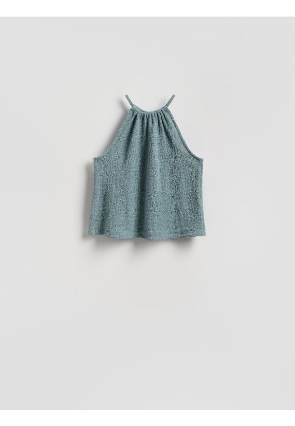 Reserved - Kreszowany top z dekoltem halter - jasnozielony. Typ kołnierza: dekolt halter. Kolor: zielony. Materiał: dzianina