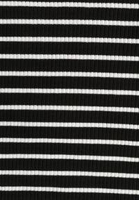 Renee - Czarno-Biały Bawełniany T-shirt Koszulka w Paski z Krótkim Rękawem Fralea. Okazja: na co dzień. Kolor: czarny. Materiał: bawełna. Długość rękawa: krótki rękaw. Długość: krótkie. Wzór: paski. Styl: casual, elegancki #6