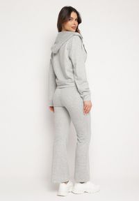 Born2be - Jasnoszary Bawełniany Komplet Dresowy Bluza z Kapturem i Spodnie Dzwony Nanre. Kolor: szary. Materiał: dresówka, bawełna