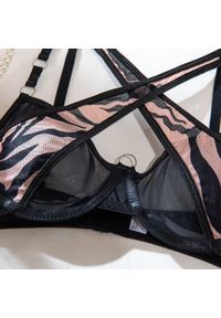 Intica - Komplet bielizny z delikatnym wzorem na romantyczne wieczory Bessy. Kolor: wielokolorowy. Materiał: materiał. Wzór: paski #2