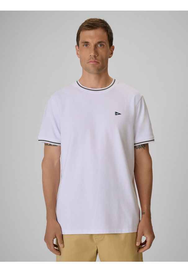 4f - 4F T-shirt regular gładki męski - biały L. Okazja: na co dzień. Kolor: biały. Materiał: bawełna, dzianina. Wzór: gładki. Styl: casual