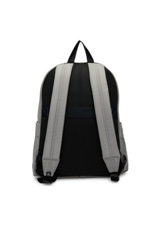 Calvin Klein Plecak Bold Round Backpack LV04D3114G Szary. Kolor: szary. Materiał: materiał